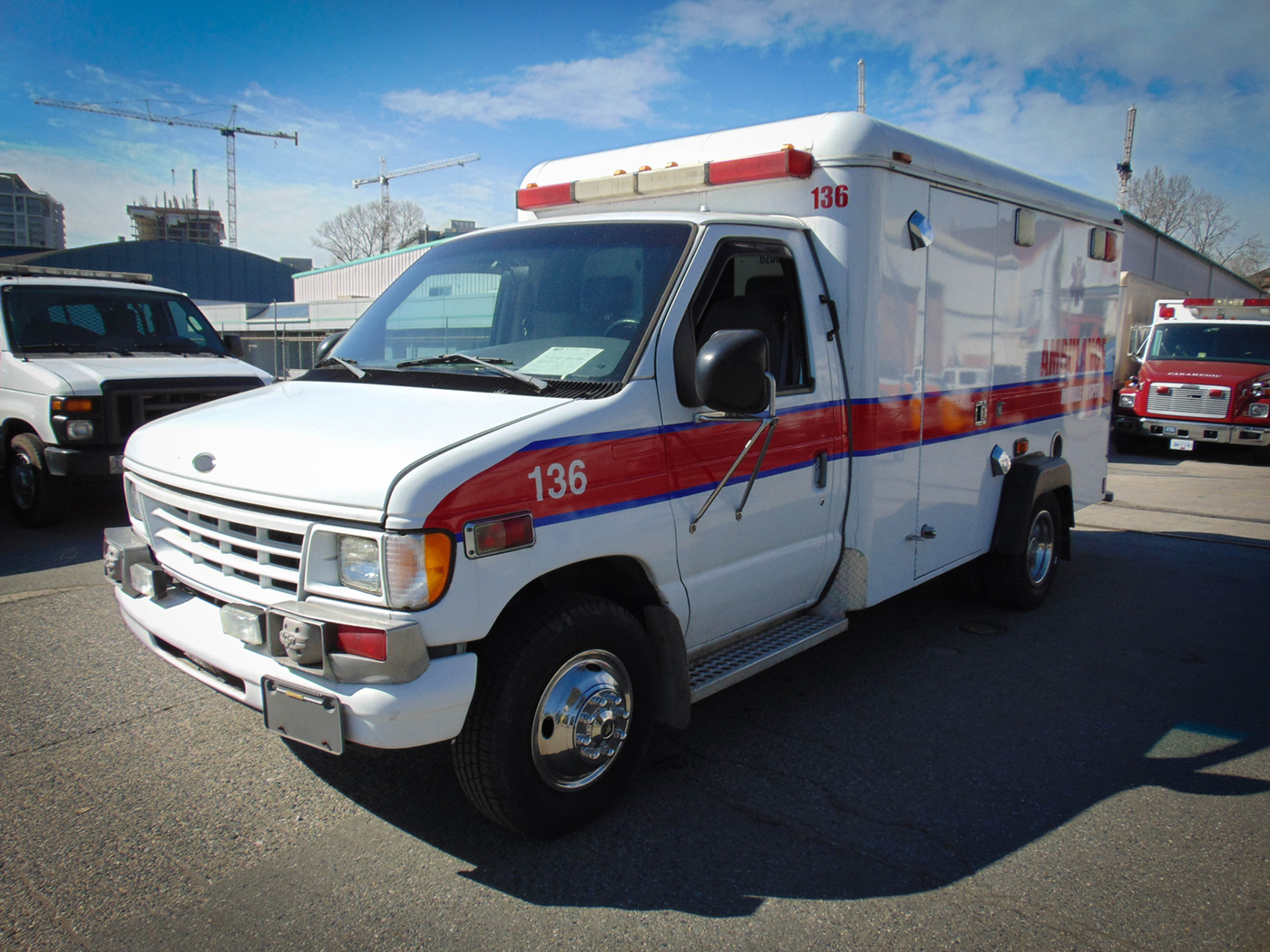 2001 Ford Ambulance For Rental