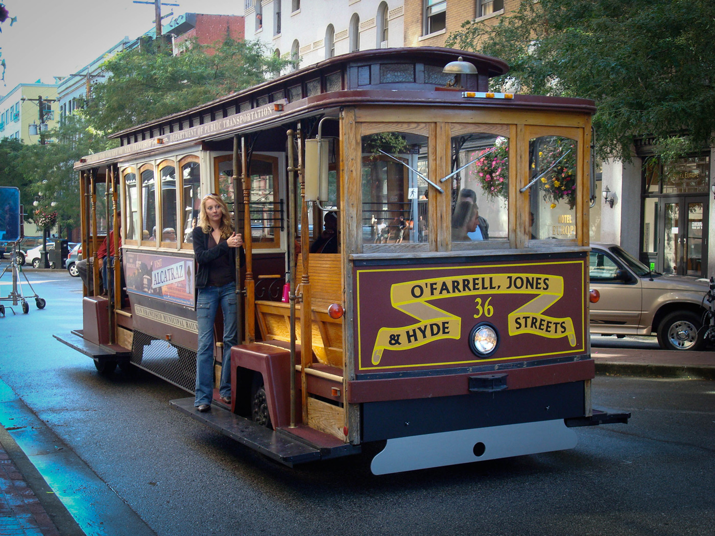 Unit# 700 Classic Trolley SF Cable Car Rentals | Picture & Movie Buses ...
